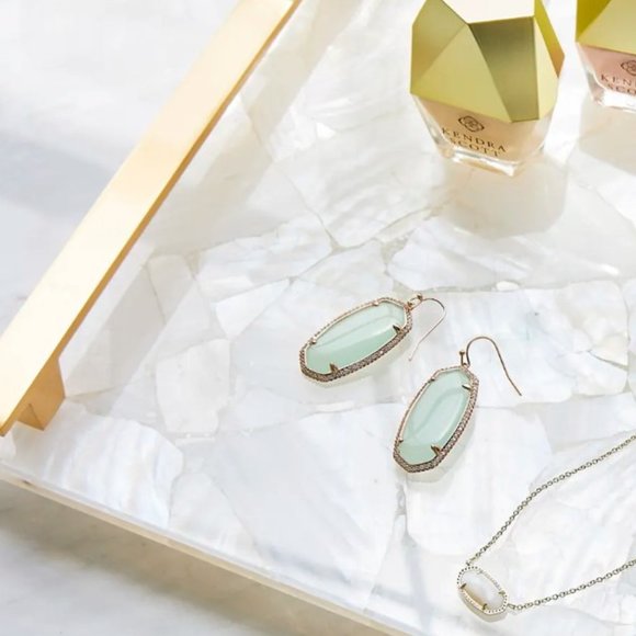 Kendra Scott Mother Of Pearl Stone Slab Tray - Picture 3 of 11